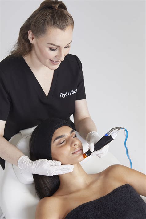 hydrafacial le plessis-robinson|Réserver un soin .